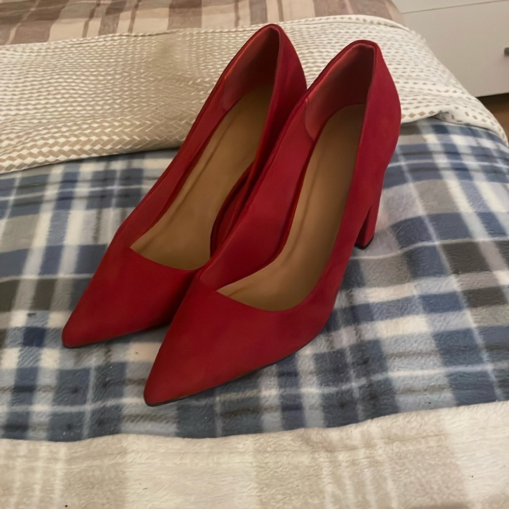 Velvet red pump heels👠